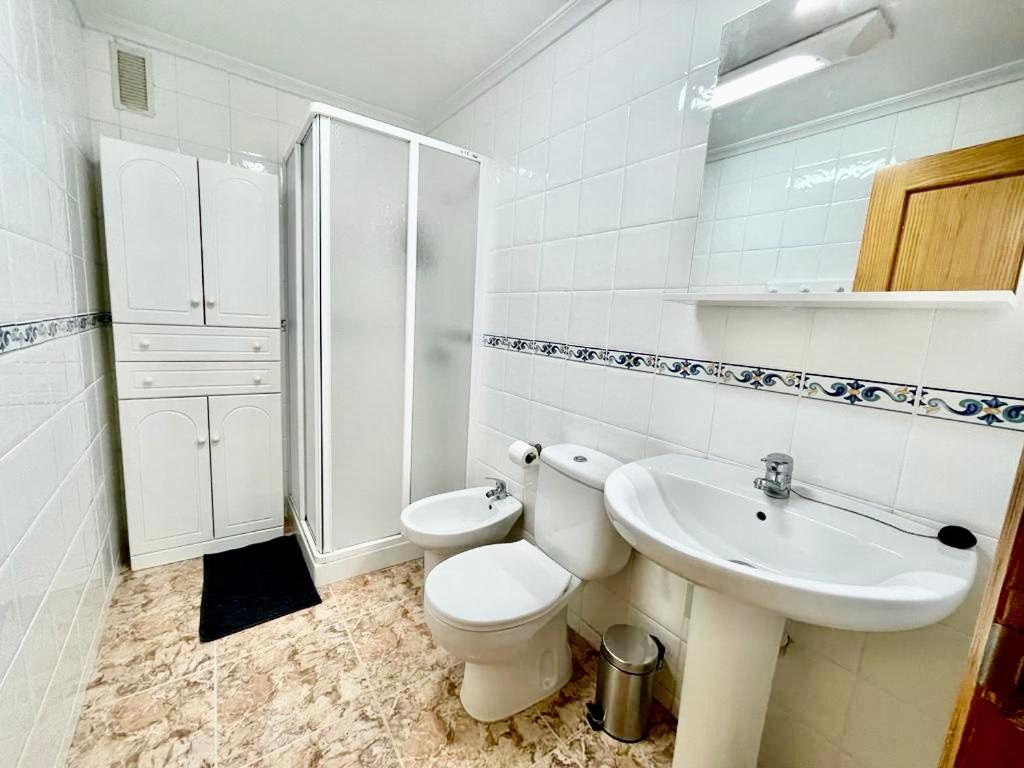 De Vacaciones Apartment Торевиеха Екстериор снимка