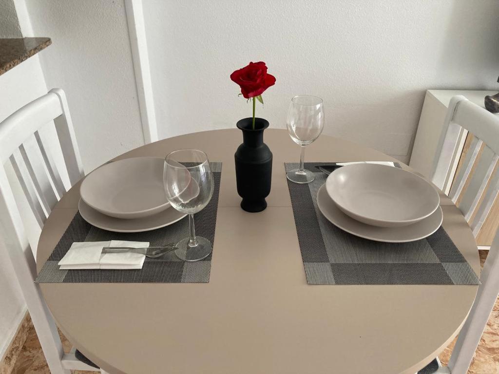 De Vacaciones Apartment Торевиеха Екстериор снимка